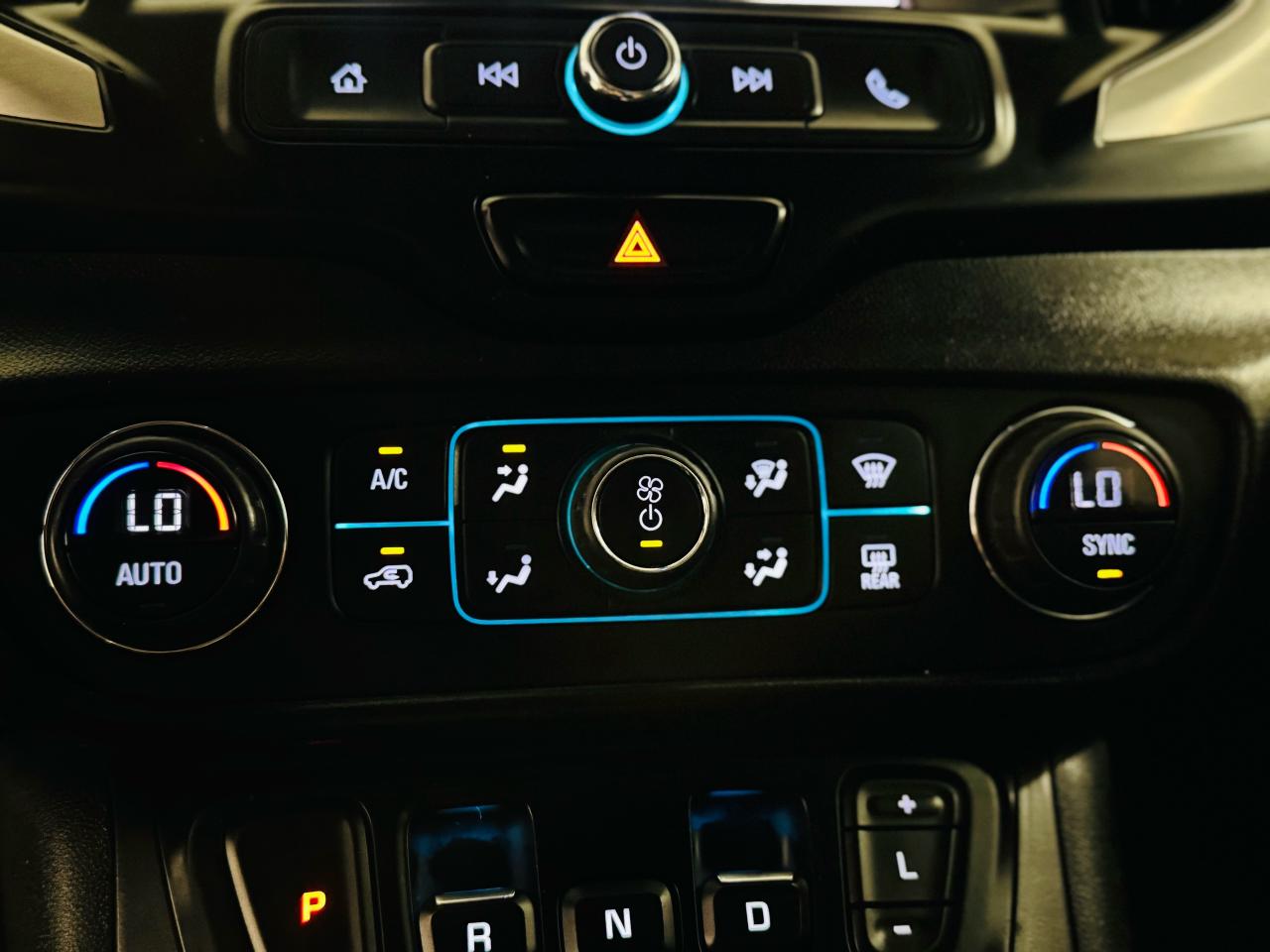2020 GMC Terrain SLE - Photo #13