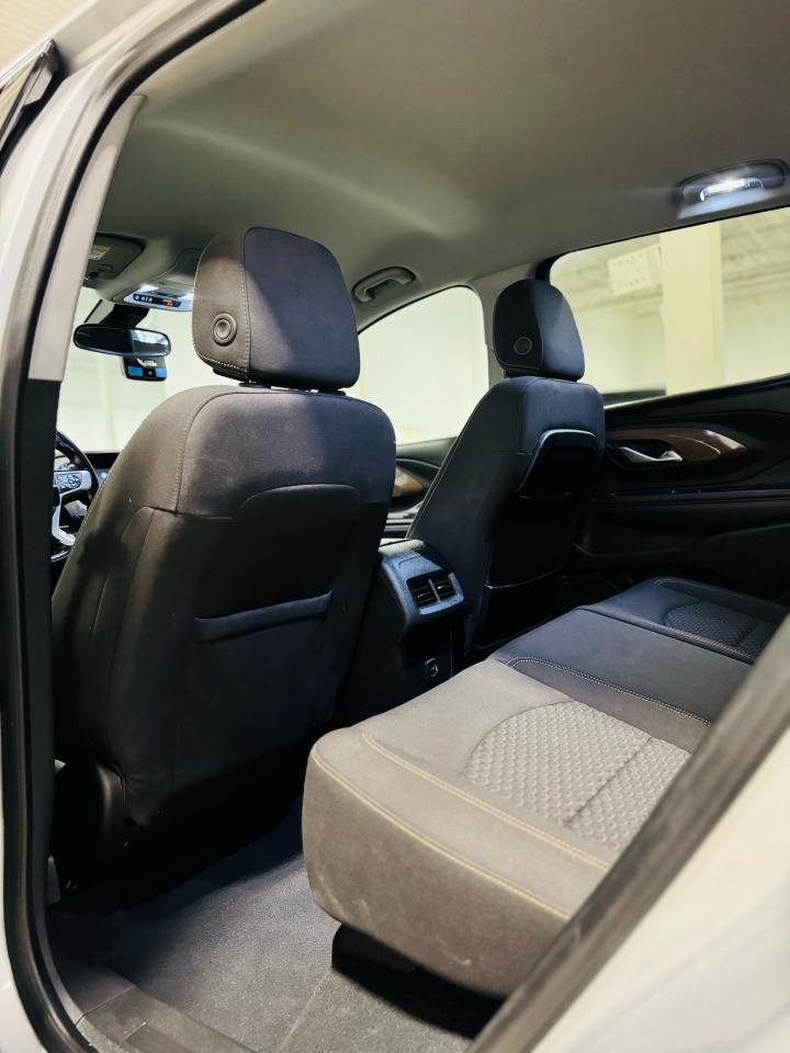 2020 GMC Terrain SLE - Photo #19