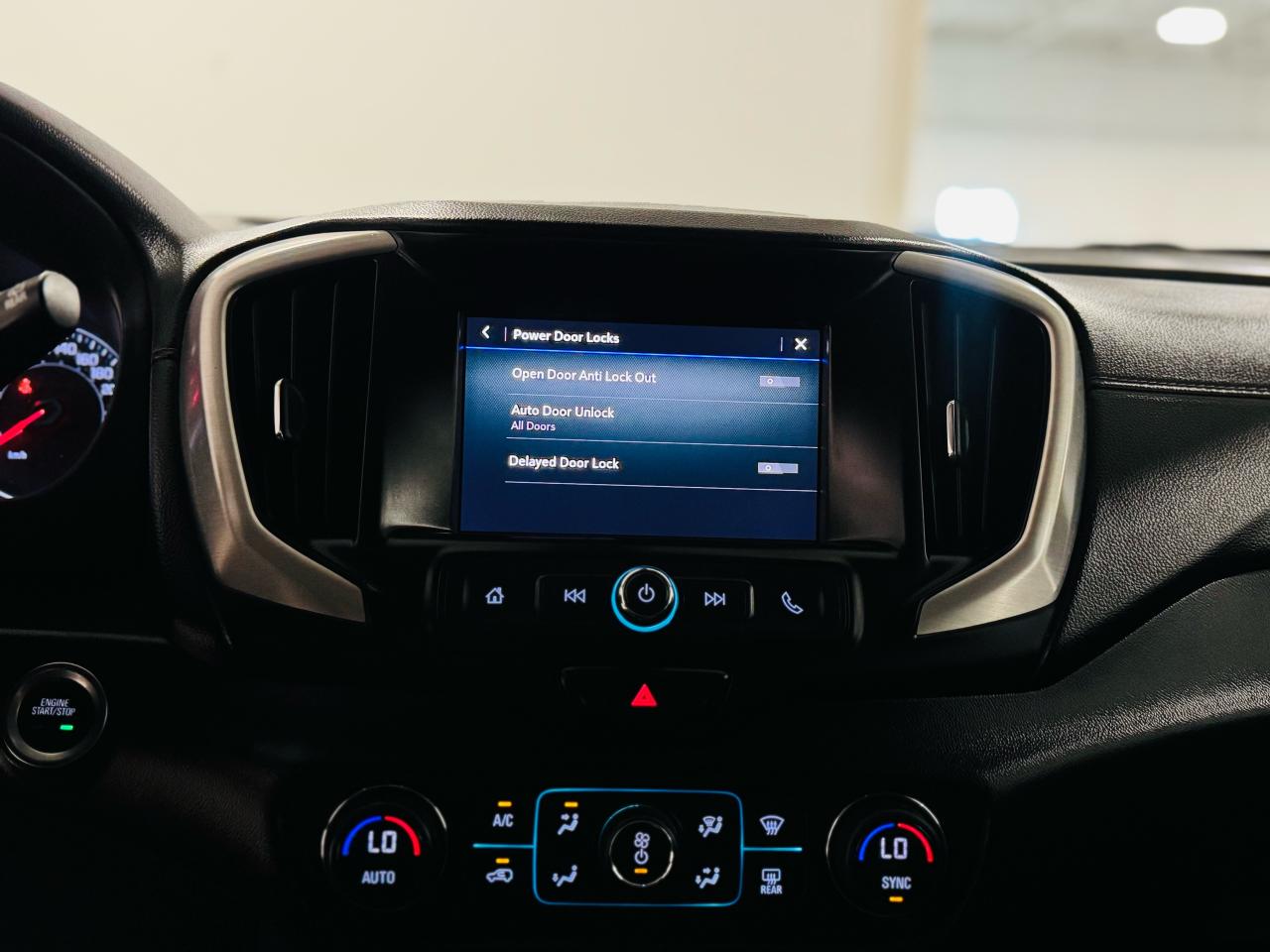 2020 GMC Terrain SLE - Photo #18