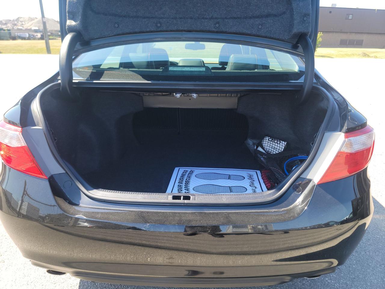 2015 Toyota Camry XLE - Photo #13
