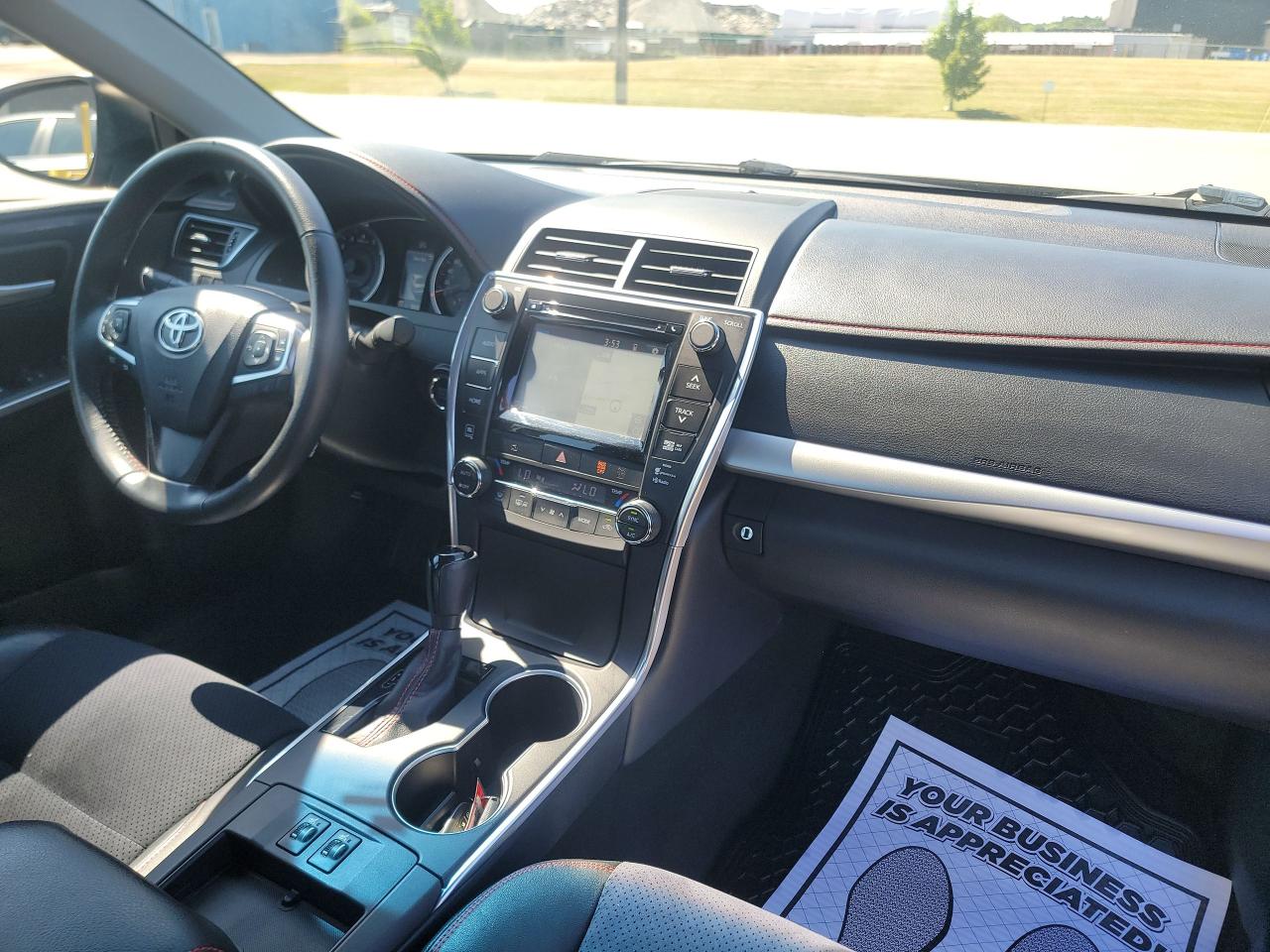 2015 Toyota Camry XLE - Photo #14
