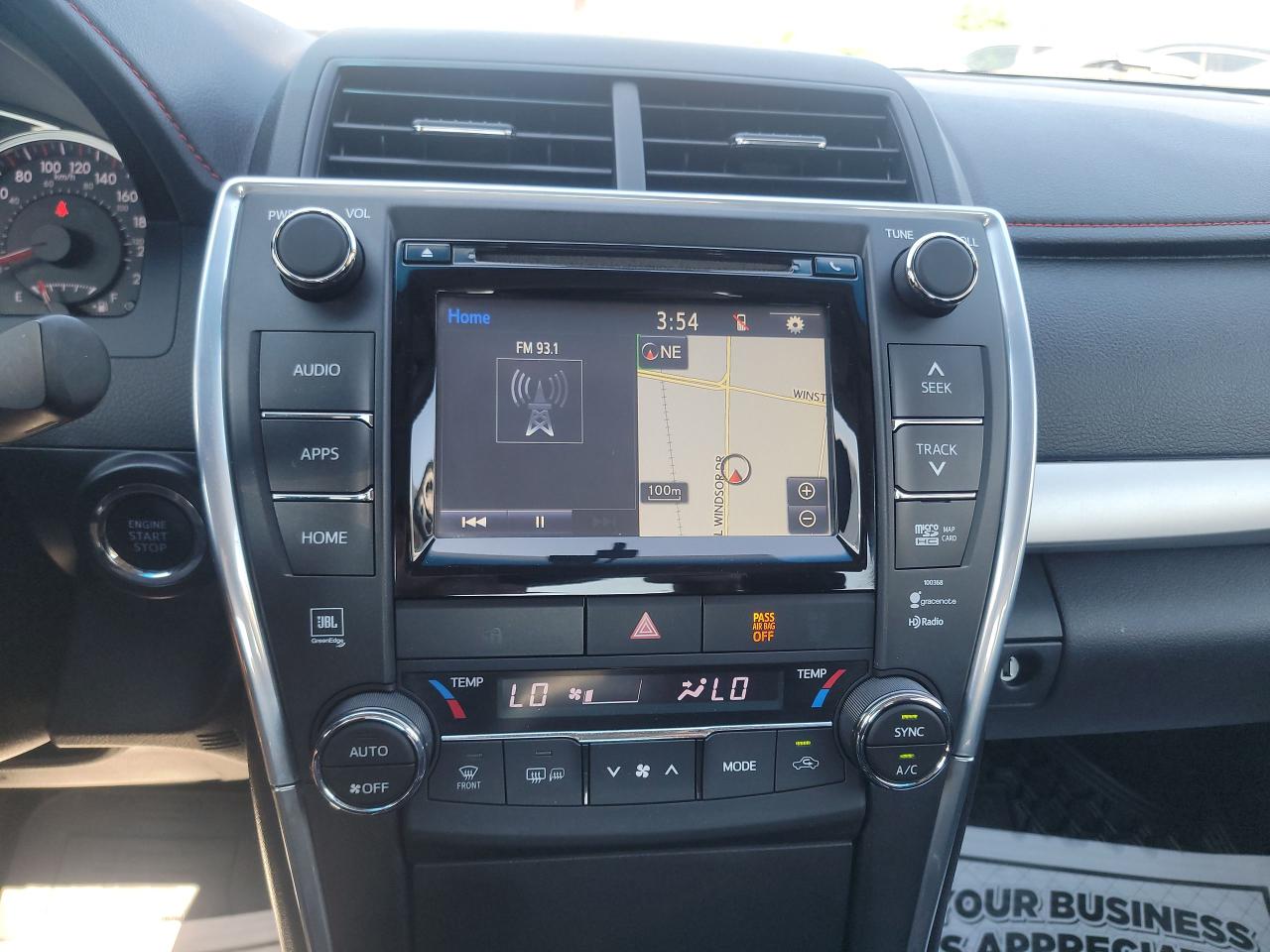 2015 Toyota Camry XLE - Photo #15