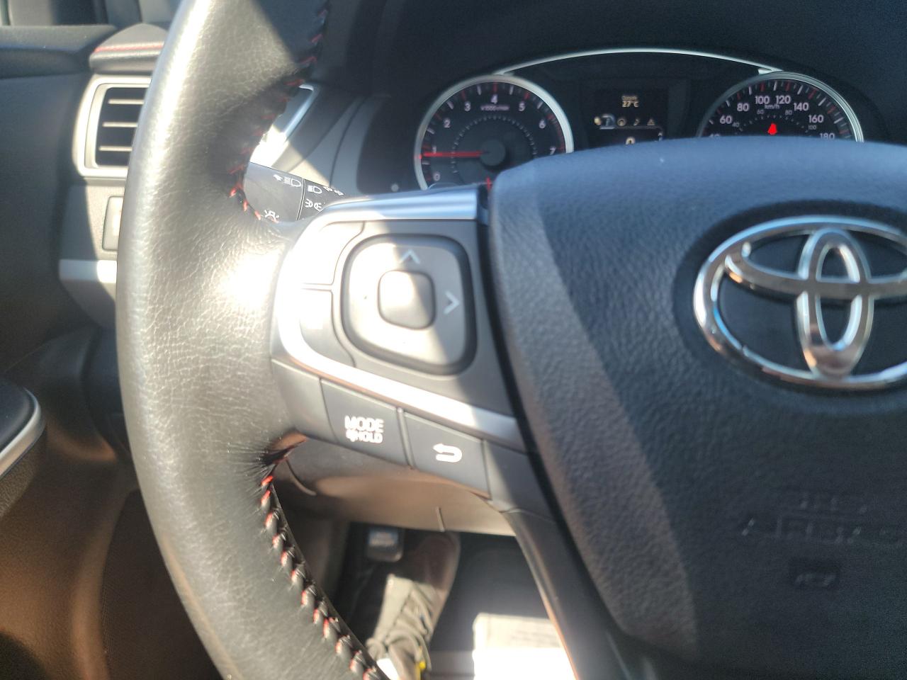 2015 Toyota Camry XLE - Photo #17