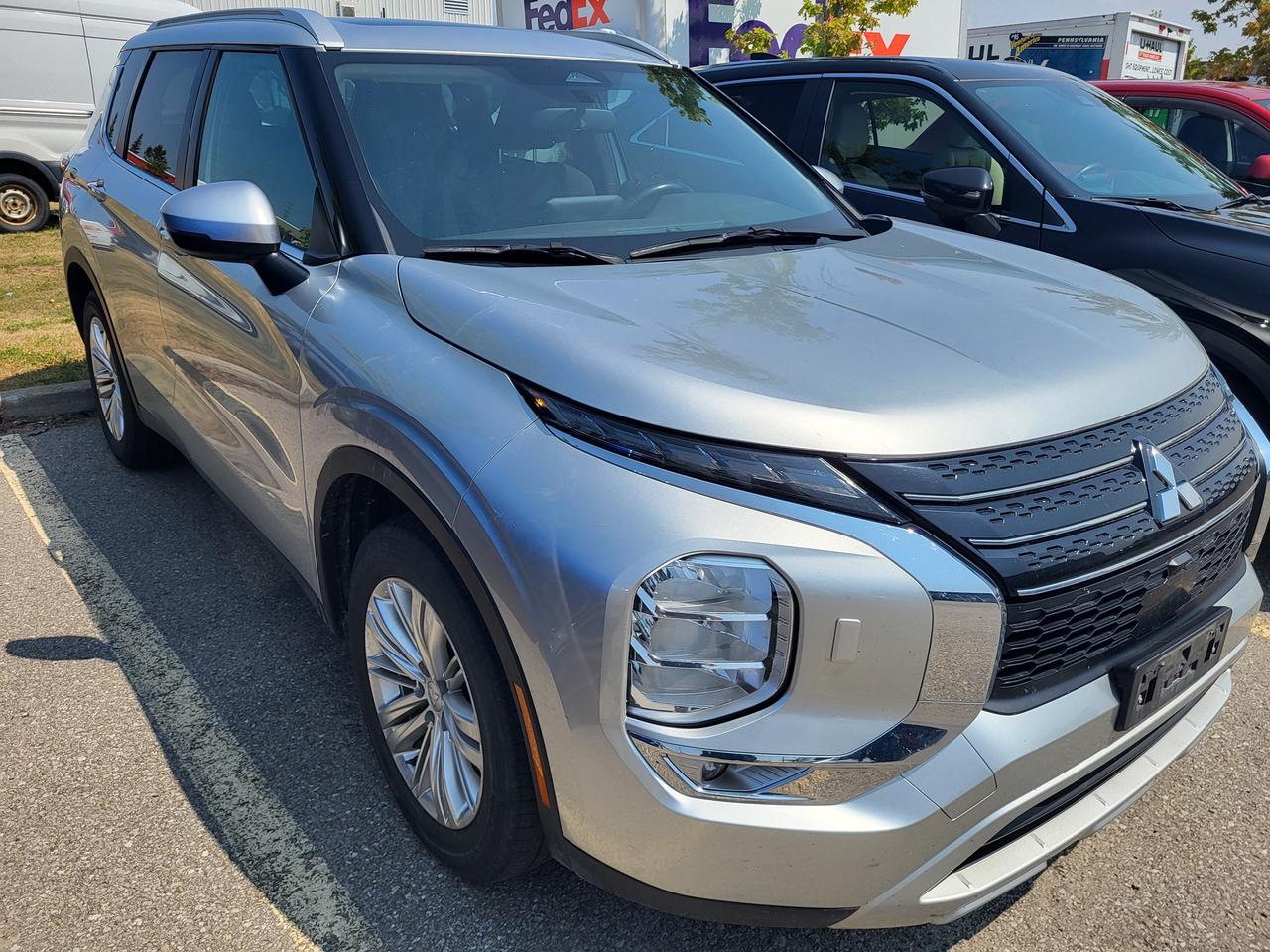 2022 Mitsubishi Outlander SE Photo