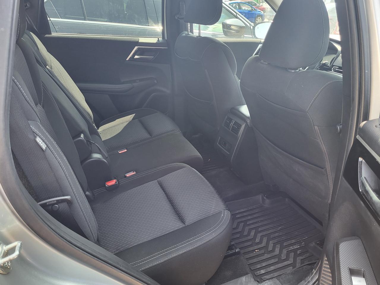 2022 Mitsubishi Outlander SE Photo