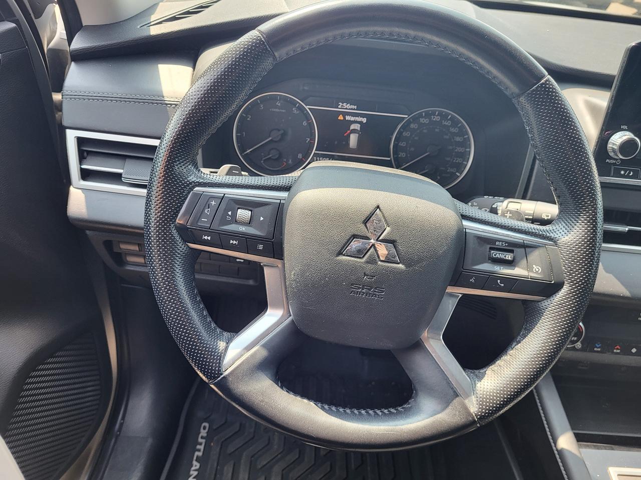 2022 Mitsubishi Outlander SE Photo