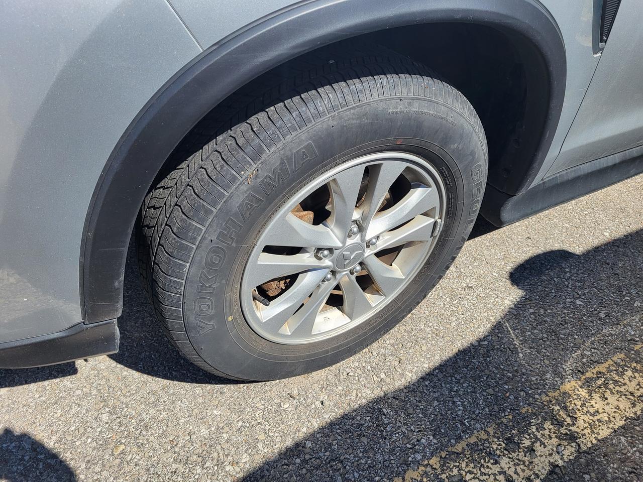 2022 Mitsubishi Outlander SE Photo