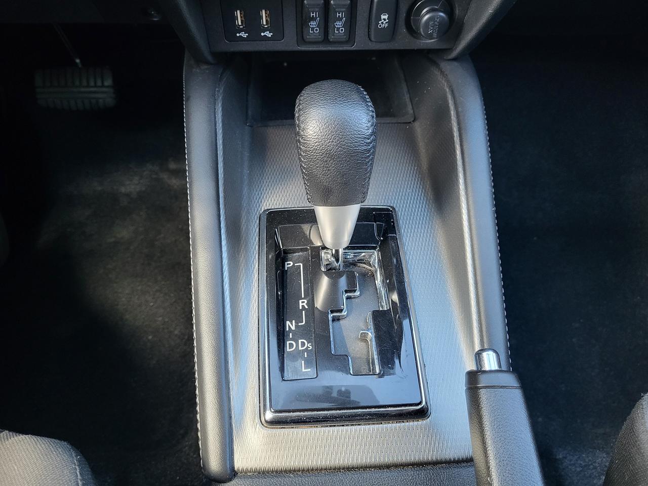 2022 Mitsubishi Outlander SE Photo