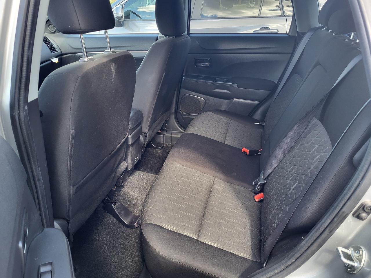 2022 Mitsubishi Outlander SE Photo