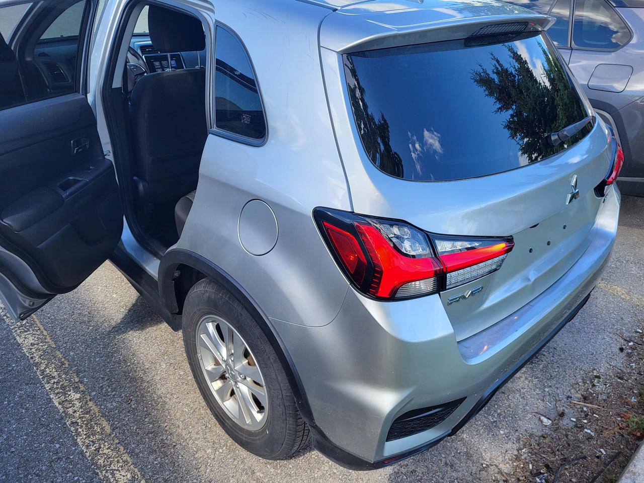 2022 Mitsubishi Outlander SE Photo