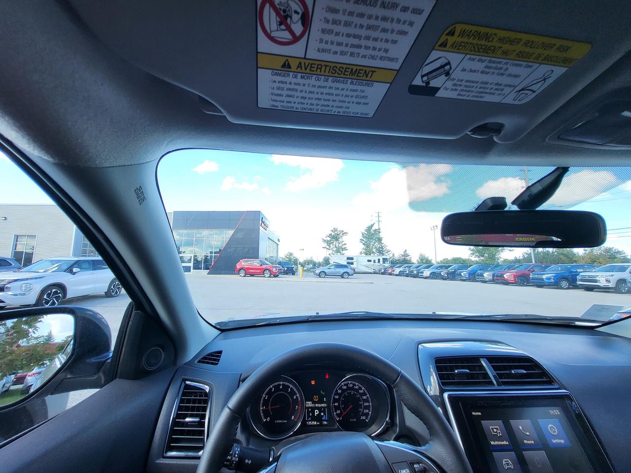 2022 Mitsubishi Outlander SE Photo