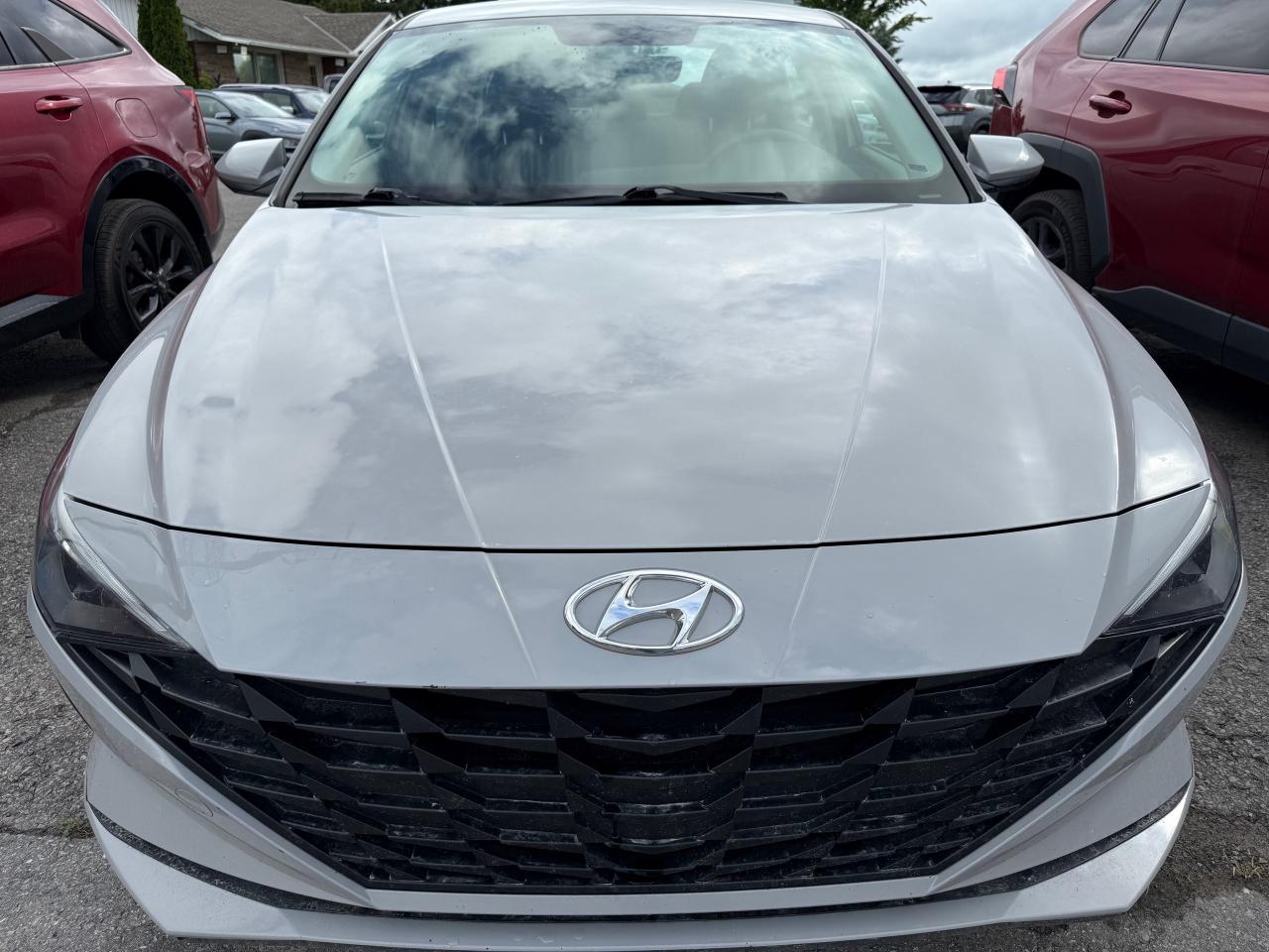 Used 2022 Hyundai Elantra ESSENTIAL 6-Speed Manual ! Heated Seats ! for sale in Kemptville, ON