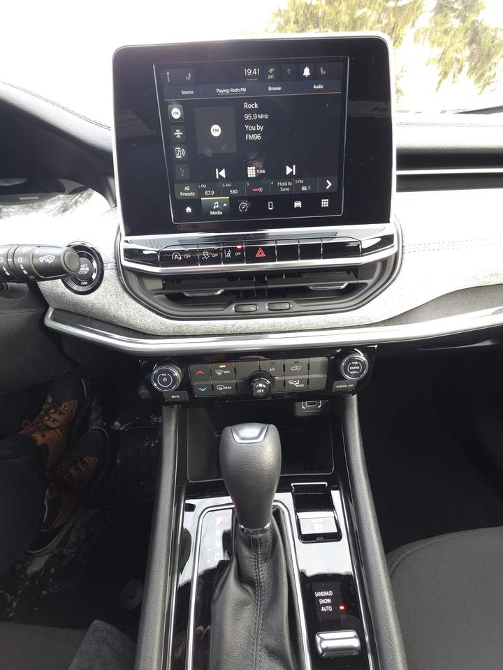 2026 Jeep Compass Sport 4x4! HEATED FRONT SEATS! 0% FINANCING UP TO 60 MONTHS! Photo