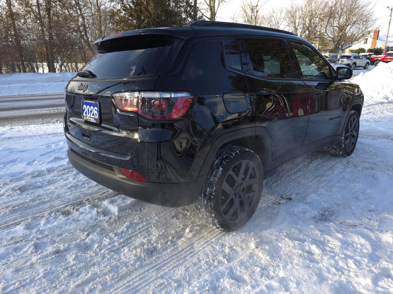 2026 Jeep Compass Limited SUNROOF, NAV, LEATHER, REMOTE START! 0% FINANCING UP TO 60 MONTHS! Photo