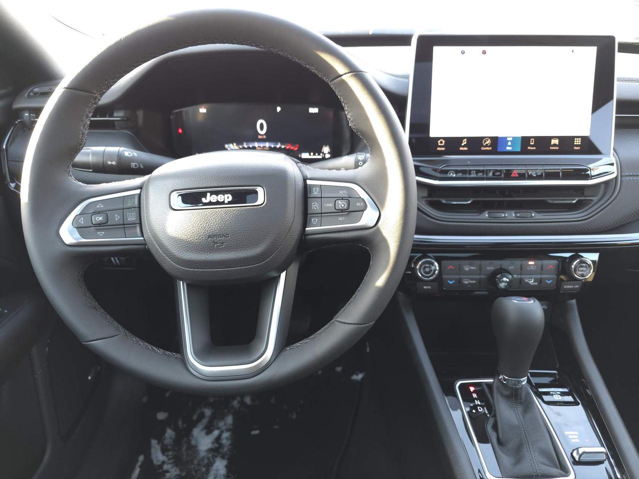 2026 Jeep Compass Limited SUNROOF, NAV, LEATHER, REMOTE START! 0% FINANCING UP TO 60 MONTHS! Photo