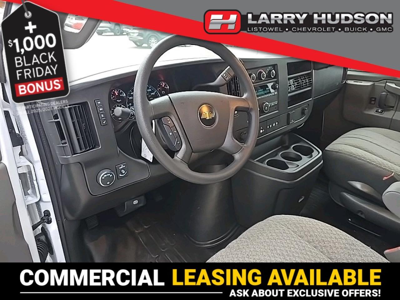 2025 Chevrolet Express 3500 Work Van Photo