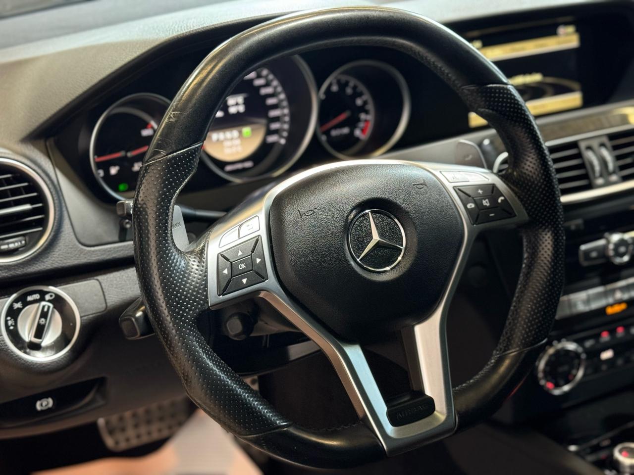 2012 Mercedes-Benz C63 AMG |NAV|BACKUP|HK SOUND|CLEAN CARFAX|451HP| - Photo #9