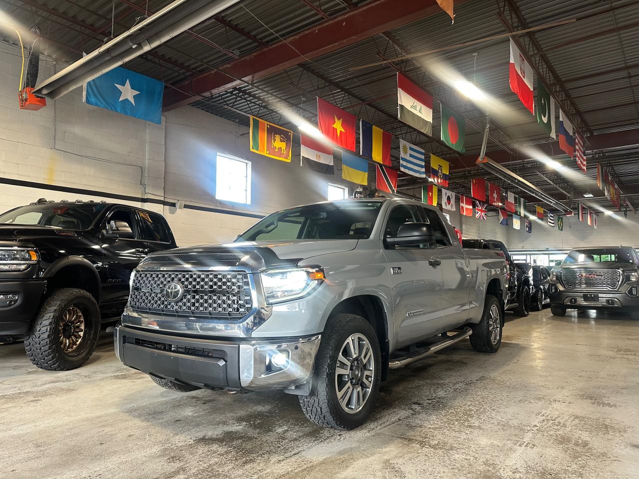 2020 Toyota Tundra SR5 5.7L V8 | DOUBLE CAB | NO ACCIDENTS