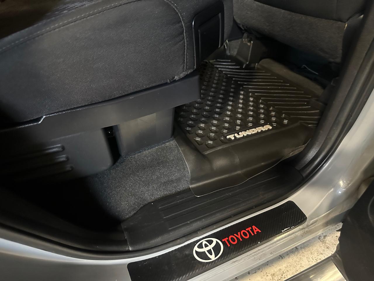 2020 Toyota Tundra SR5 5.7L V8 | DOUBLE CAB | NO ACCIDENTS - Photo #15