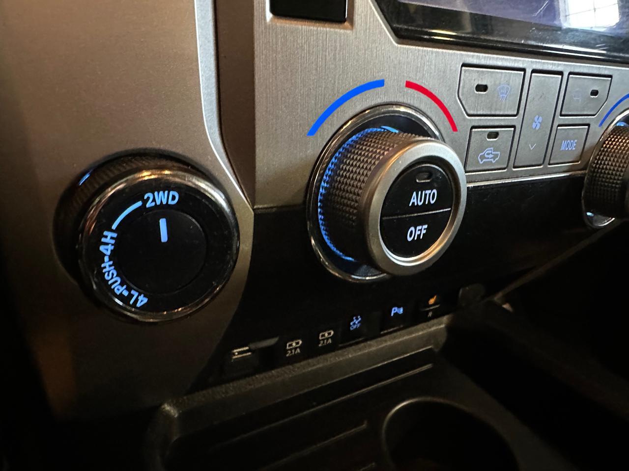 2020 Toyota Tundra SR5 5.7L V8 | DOUBLE CAB | NO ACCIDENTS - Photo #31