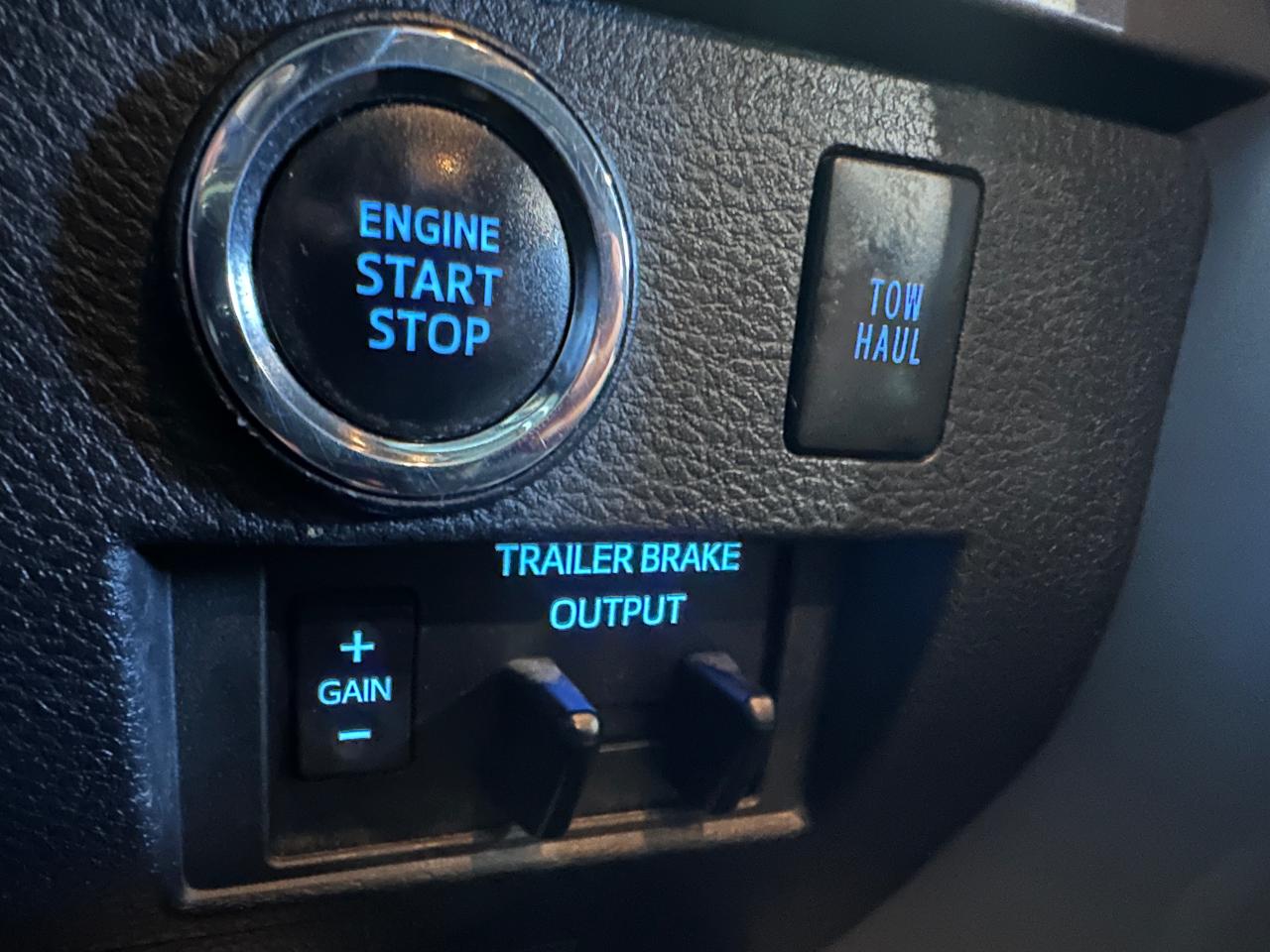 2020 Toyota Tundra SR5 5.7L V8 | DOUBLE CAB | NO ACCIDENTS - Photo #34