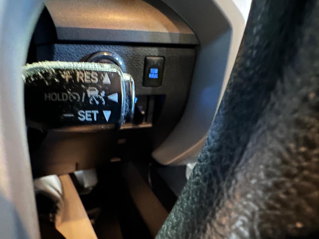 2020 Toyota Tundra SR5 5.7L V8 | DOUBLE CAB | NO ACCIDENTS - Photo #35