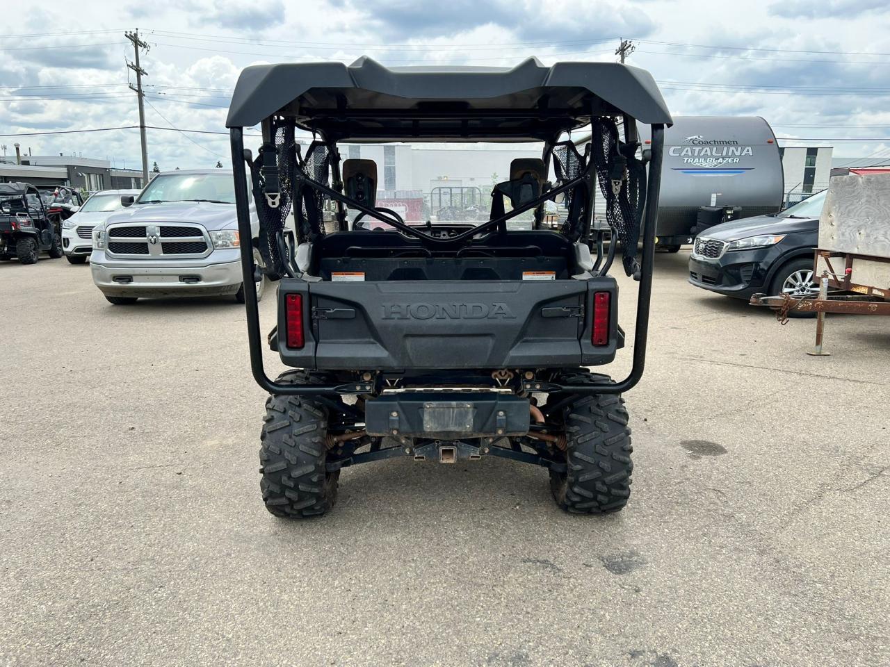 2021 Honda Pioneer 1000  - Photo #7