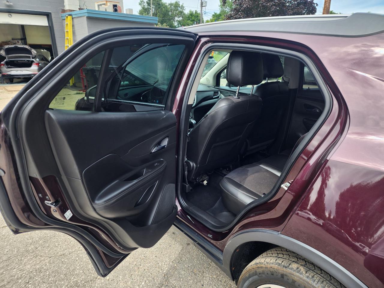2018 Buick Encore Preferred l Clean Carfax l No Accidents l - Photo #11