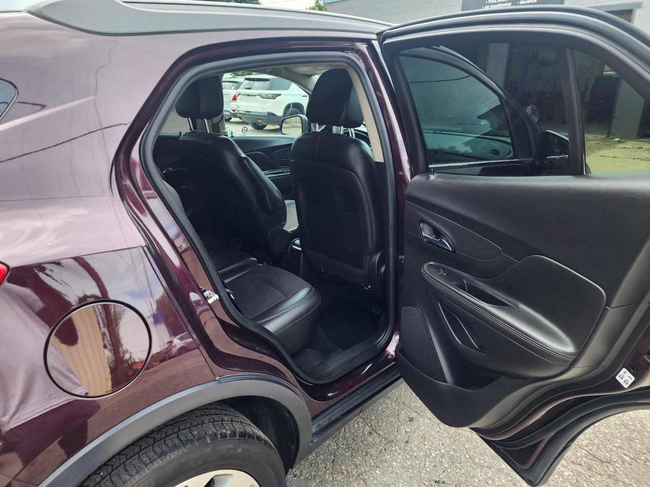 2018 Buick Encore Preferred l Clean Carfax l No Accidents l - Photo #12