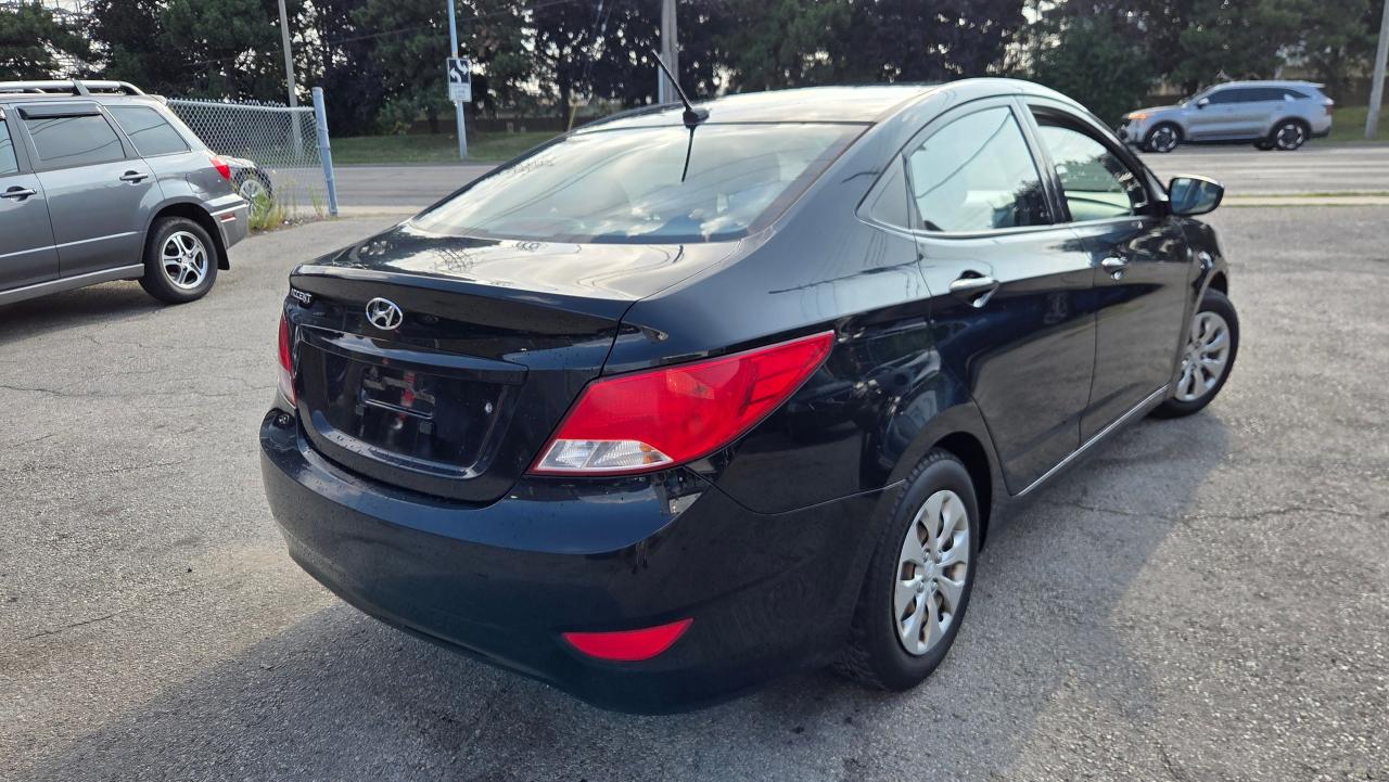 2016 Hyundai Accent GL - Photo #4