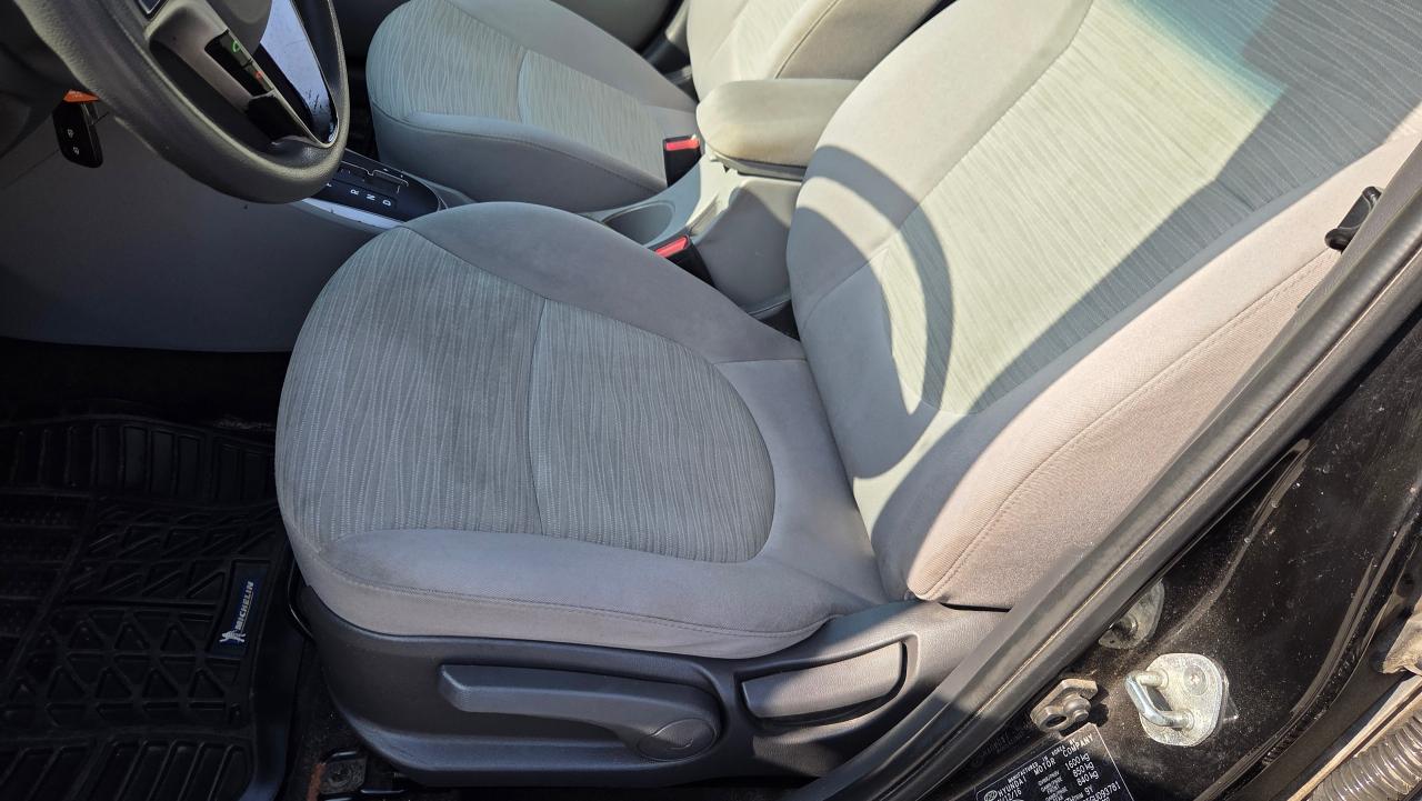 2016 Hyundai Accent GL - Photo #13
