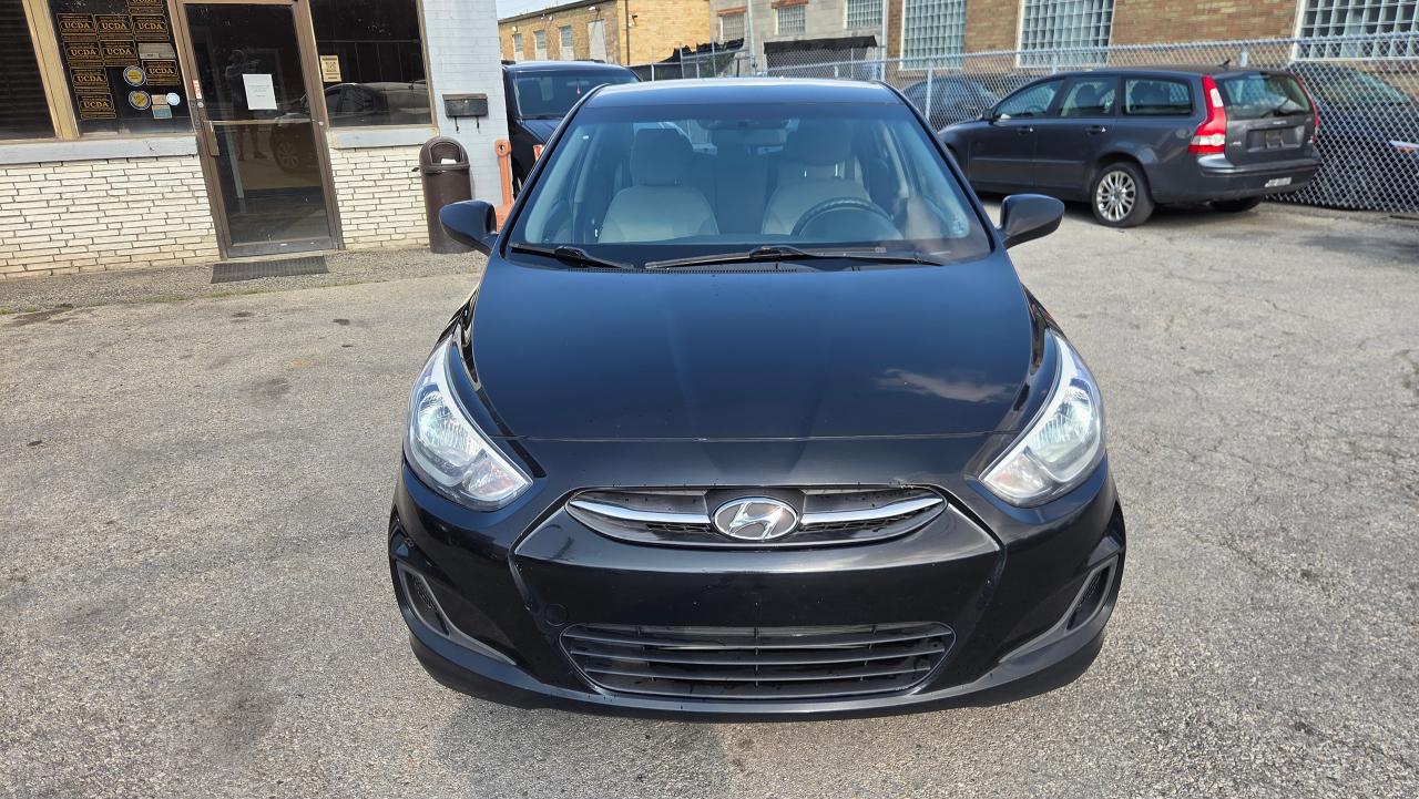 2016 Hyundai Accent GL - Photo #7