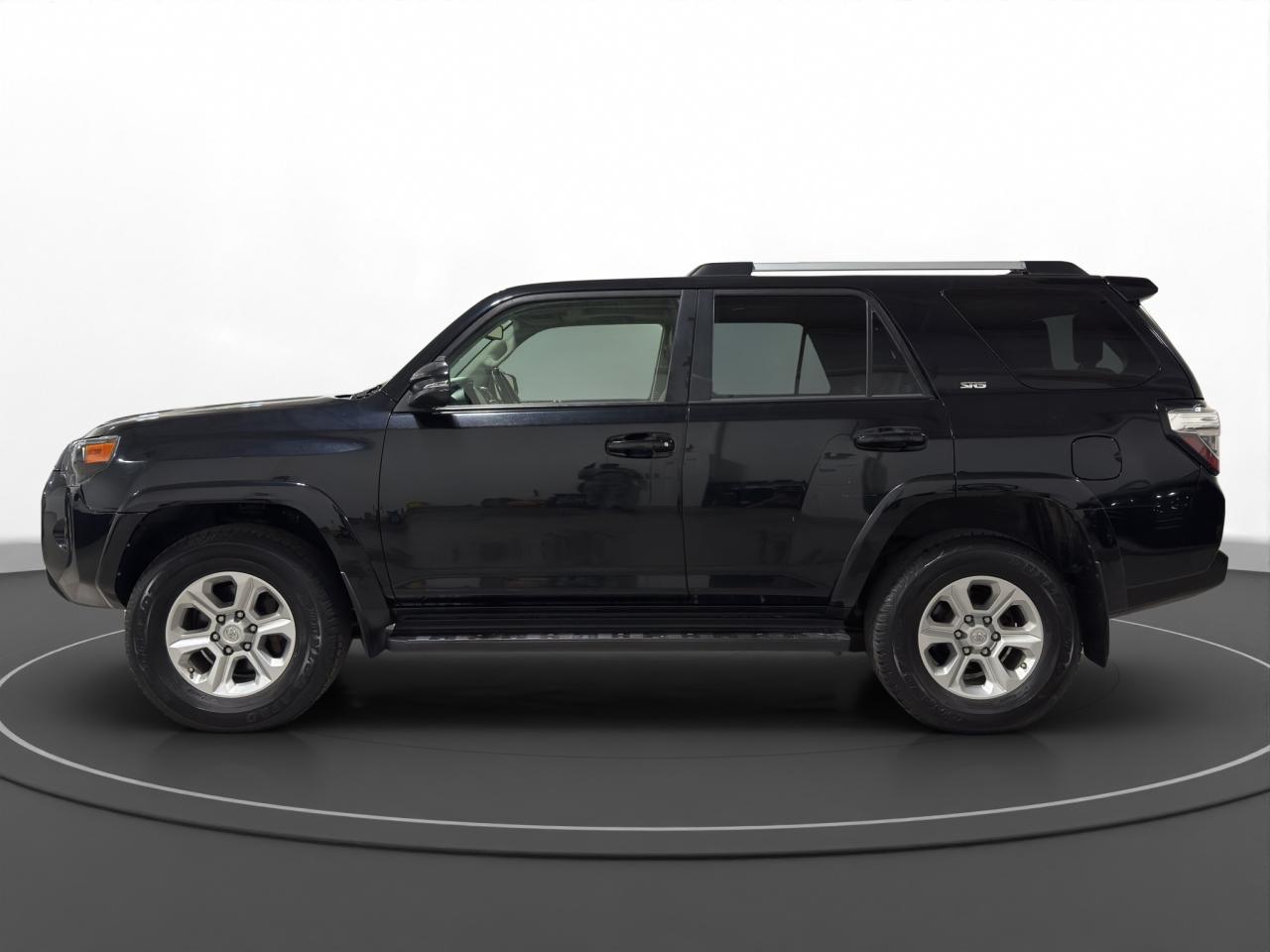2021 Toyota 4Runner 4WD - Photo #4