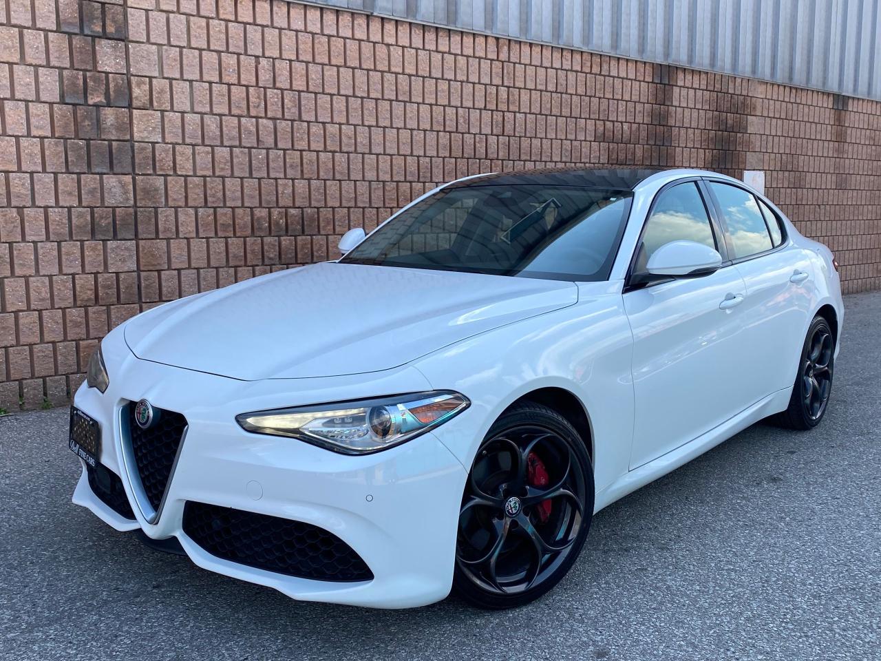 2017 Alfa Romeo Giulia TI Q4 SPORT-AWD-NAV-CAMERA-PANO ROOF - Photo #4