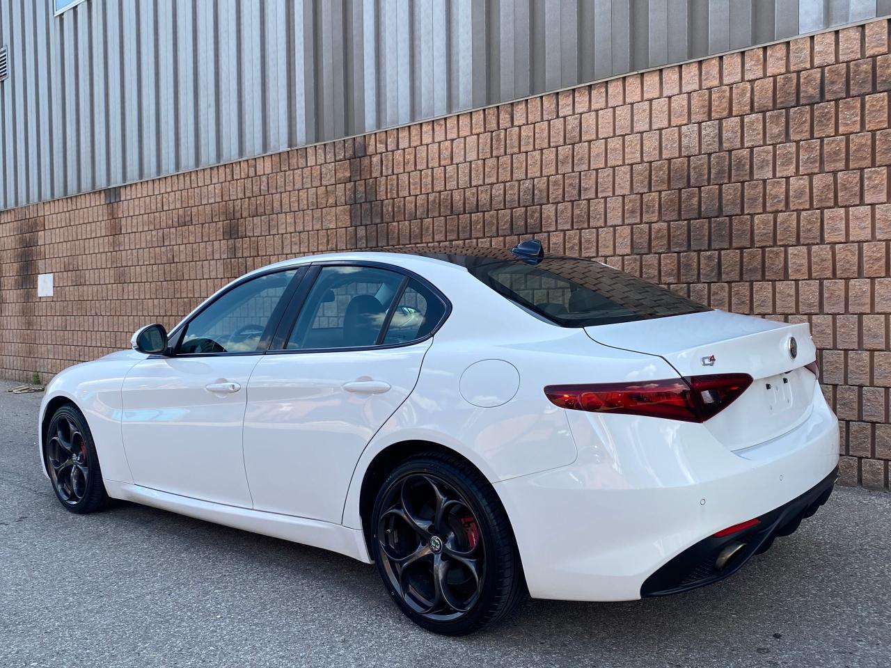 2017 Alfa Romeo Giulia TI Q4 SPORT-AWD-NAV-CAMERA-PANO ROOF - Photo #5