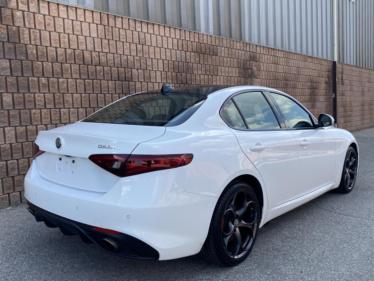 2017 Alfa Romeo Giulia TI Q4 SPORT-AWD-NAV-CAMERA-PANO ROOF - Photo #12