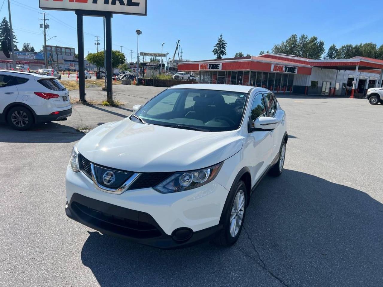 2019 Nissan Qashqai S - Photo #6