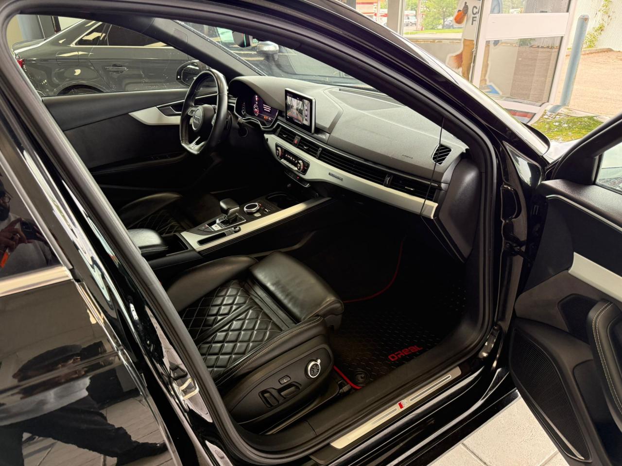 2019 Audi S4 Technik 3.0 TFSI quattro - Photo #18