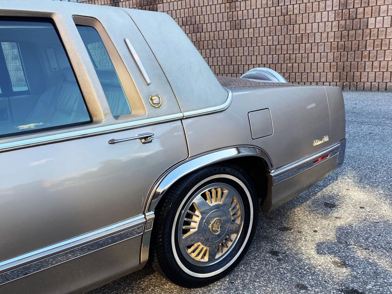 1992 Cadillac DeVille CONTINENTAL KIT - GOLD PKG - FLORIDA CAR - Photo #14