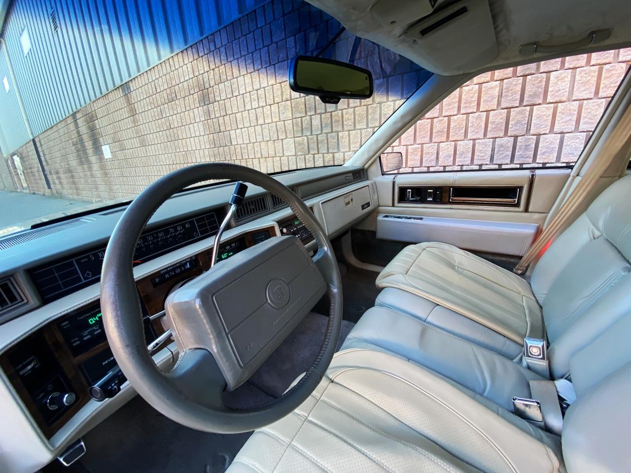 1992 Cadillac DeVille CONTINENTAL KIT - GOLD PKG - FLORIDA CAR - Photo #17