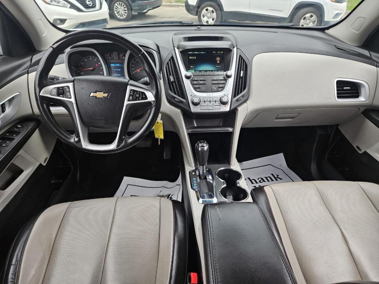 2017 Chevrolet Equinox Premier AWD - Summer Special Photo4