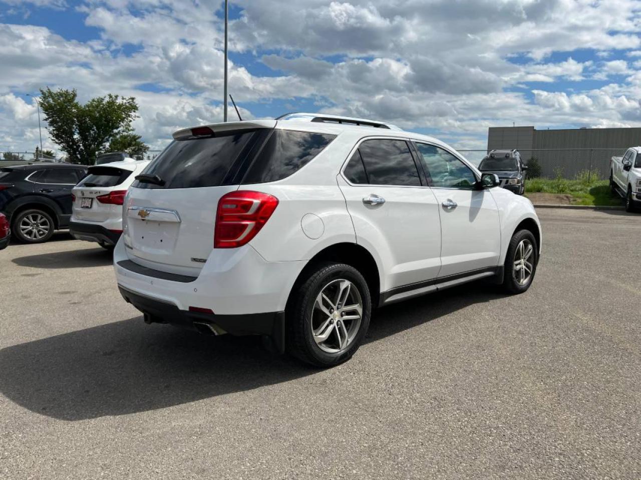 2017 Chevrolet Equinox Premier  | DEMO SPECIAL Photo4