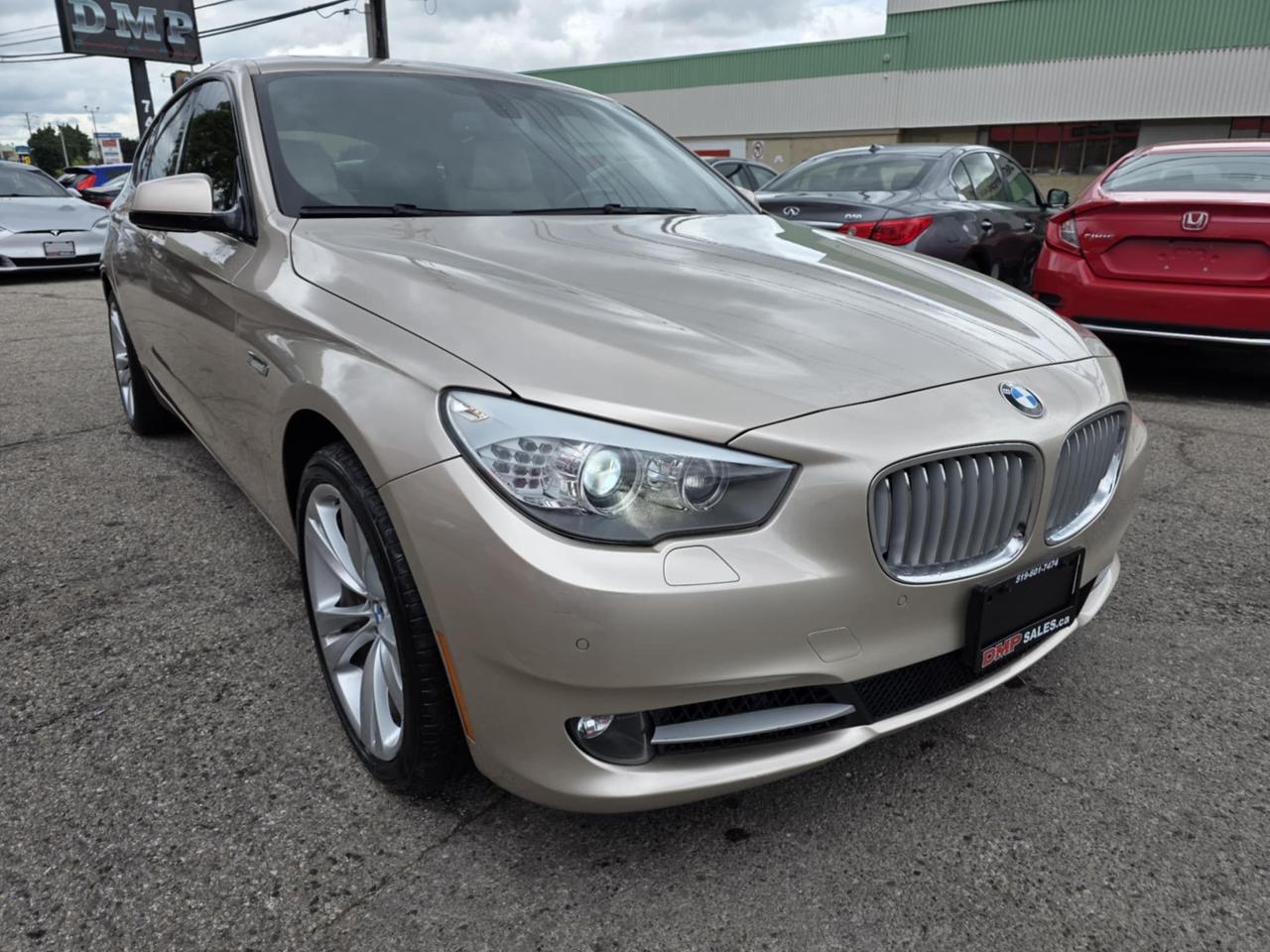 2011 BMW 5 Series 550i xDrive Gran Turismo Photo