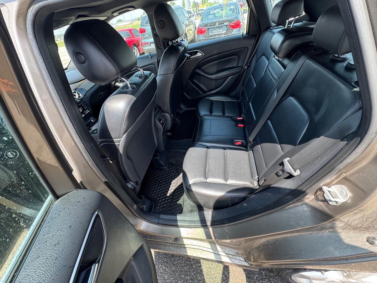 2013 Mercedes-Benz B-Class B 250 SPORTS TOURER, ENGINE NEEDS REPAIR, AS IS - Photo #12