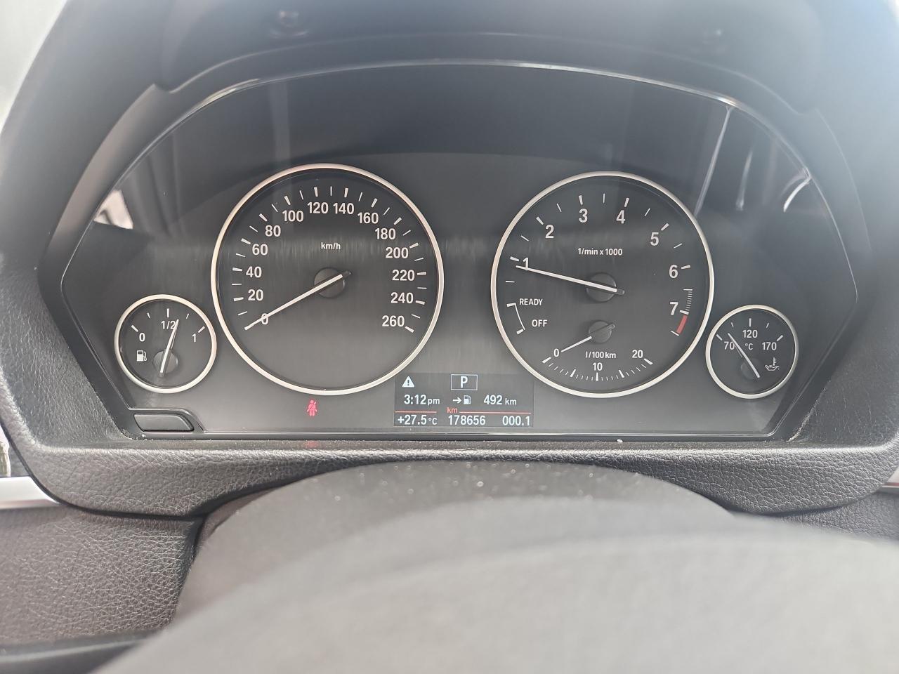 2015 BMW 3 Series 320i xDrive - Photo #8