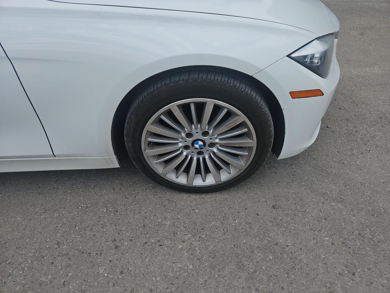 2015 BMW 3 Series 320i xDrive - Photo #7