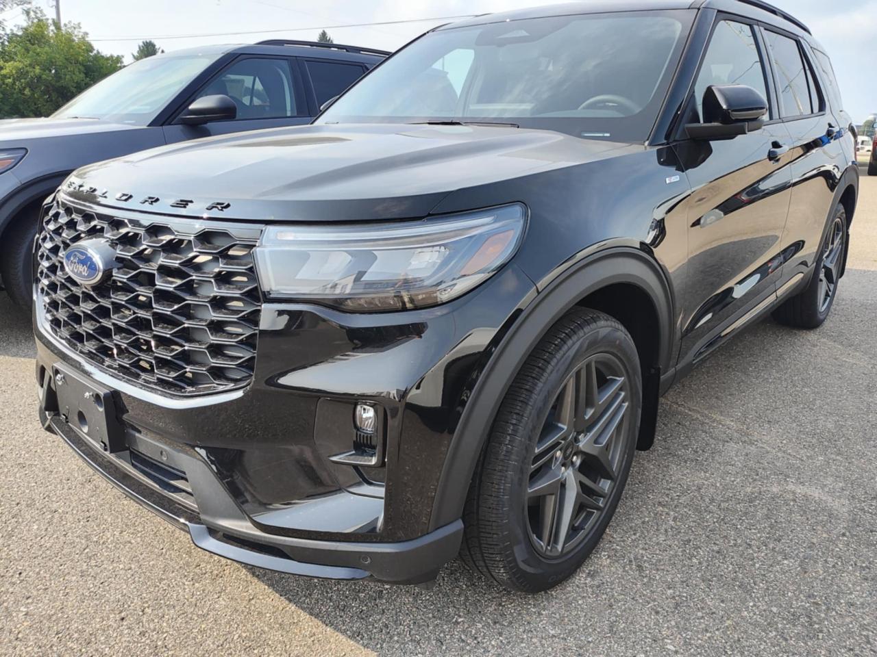 New 2025 Ford Explorer ST-Line for sale in Pembroke, ON