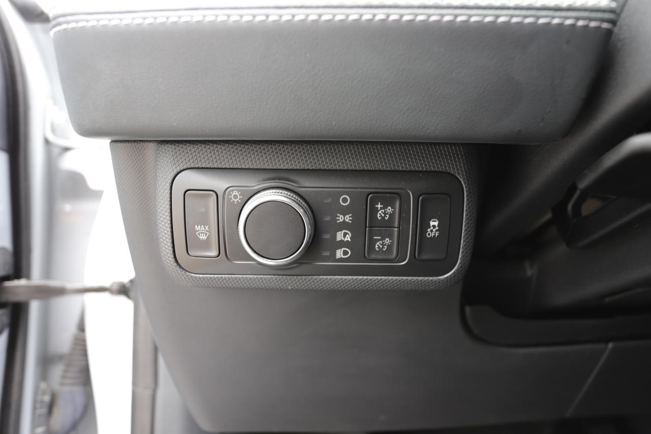 2022 Ford Mustang Mach-E Premium AWD Photo5