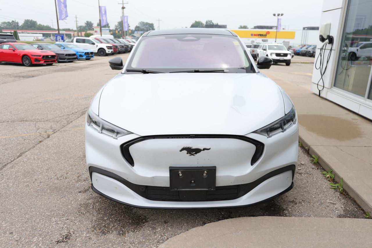 2022 Ford Mustang Mach-E Premium AWD Photo5