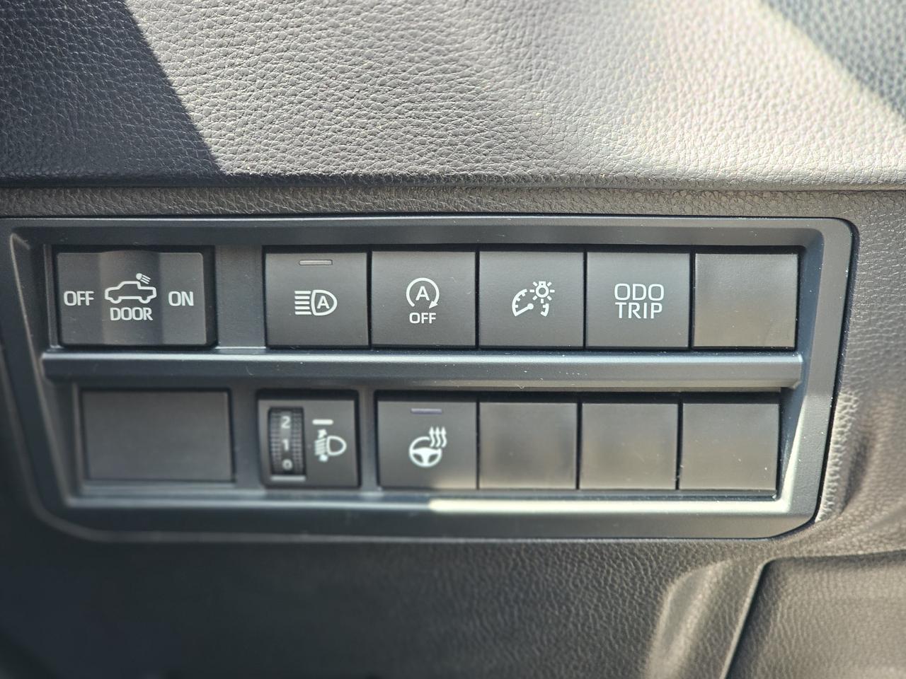 12798572